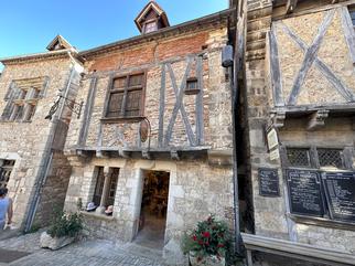 Saint Cirq Lapopie - Chambre d'hôtes de Charme - Pech Merle - Lot